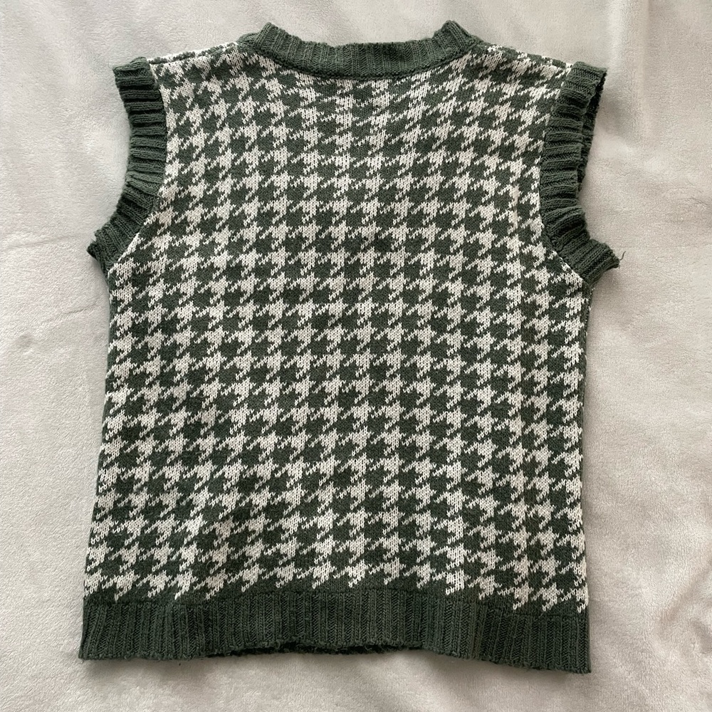 Patterned Sweater Vest - Picture 2 of 2